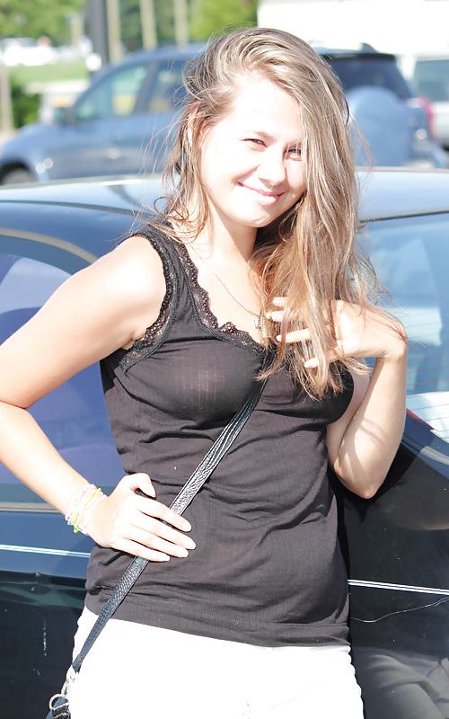 9P Cute Braless Teen See-through to Nipples