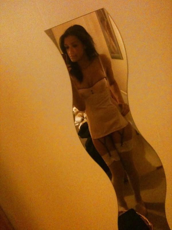 25P Hot Latino Self Shooter