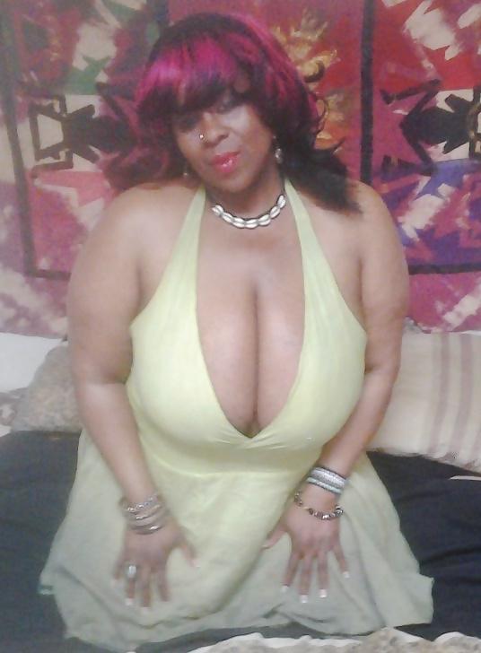 4P GROWN WOMAN EDITION VOL.207