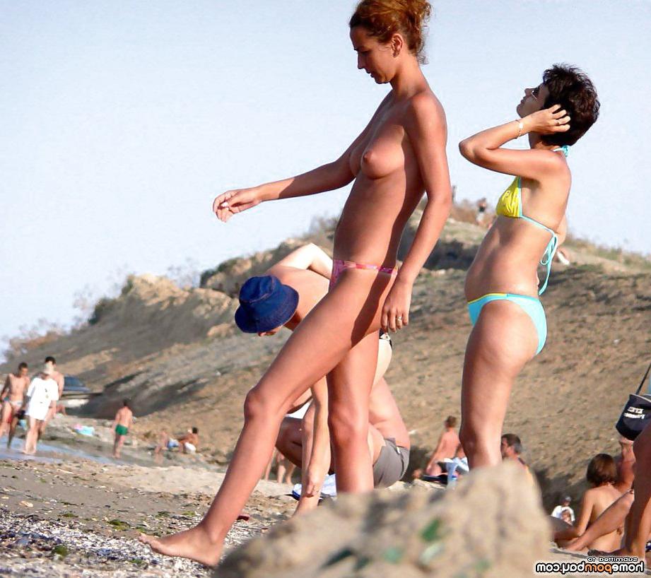 25P The naked beach shots
