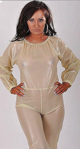 25P Woman in PVC 7 - Suomipvc 