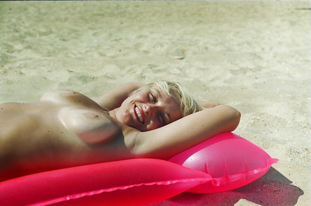 25P Topless Beach - 27