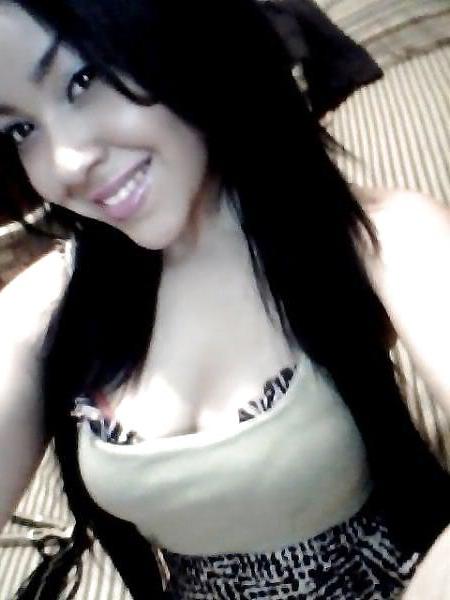 25P Hot Latino