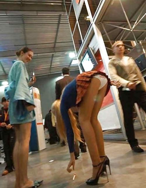 25P Upskirt, Flashing, candid images from girls and matures