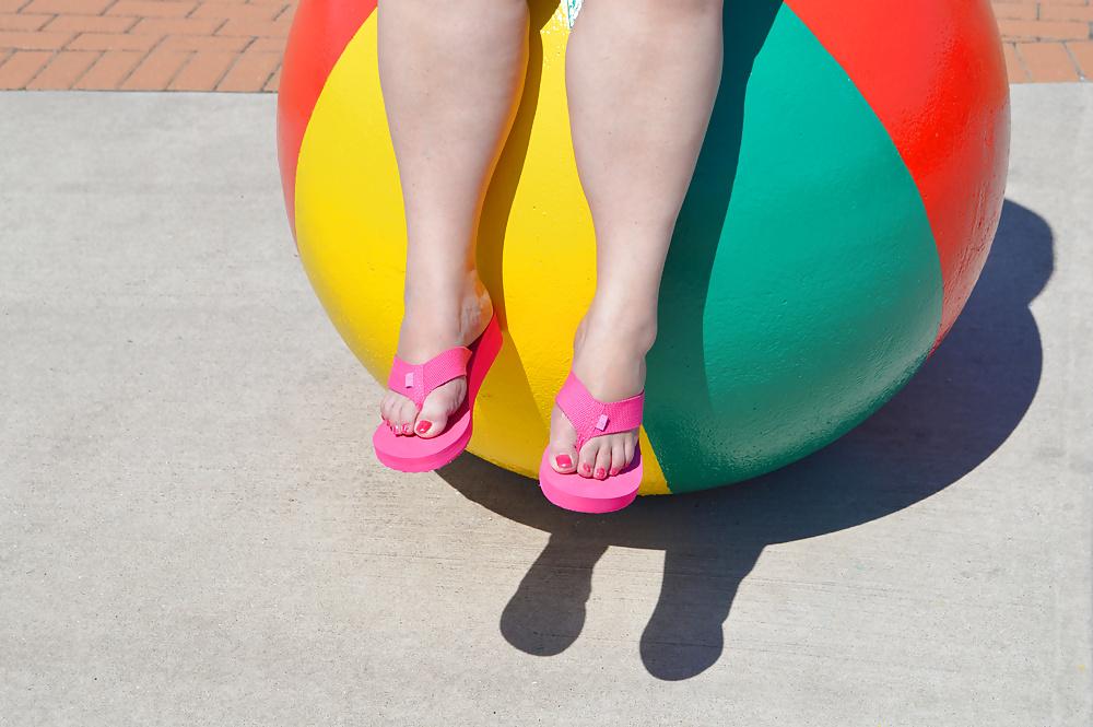 18P Beach Feet