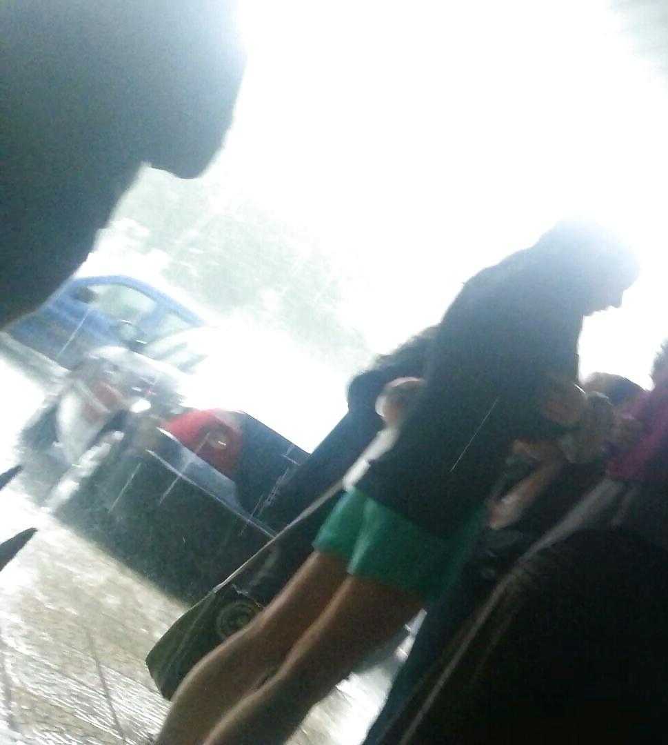 23P Spy rain old + young romanian - femei ude