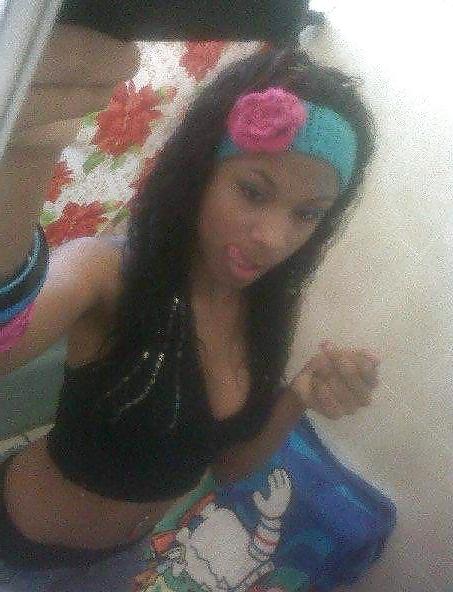 25P Busty Latino Teens NN