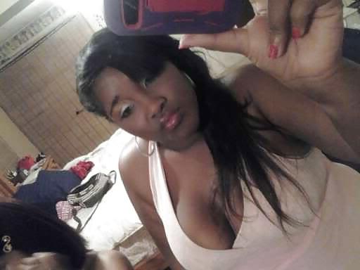 25P Busty Latino Teens NN