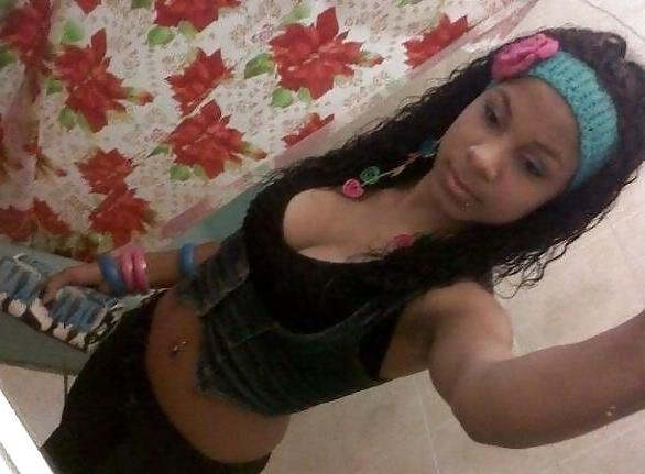 25P Busty Latino Teens NN