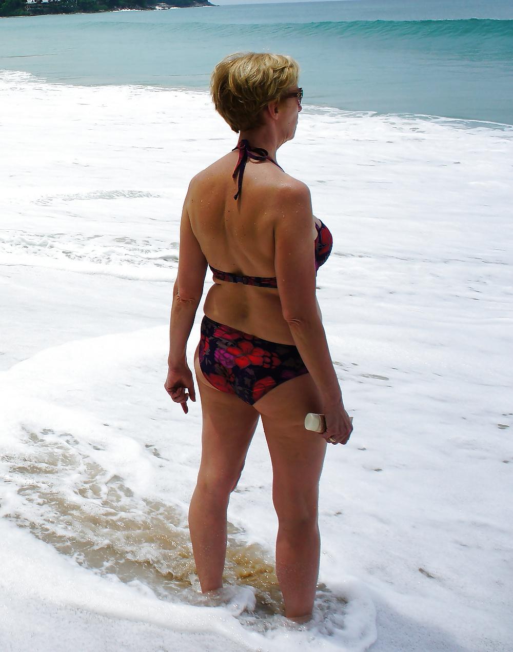25P One day at the beach 2