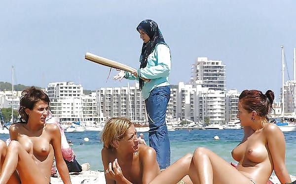 25P Hot Tits at the Beach 32