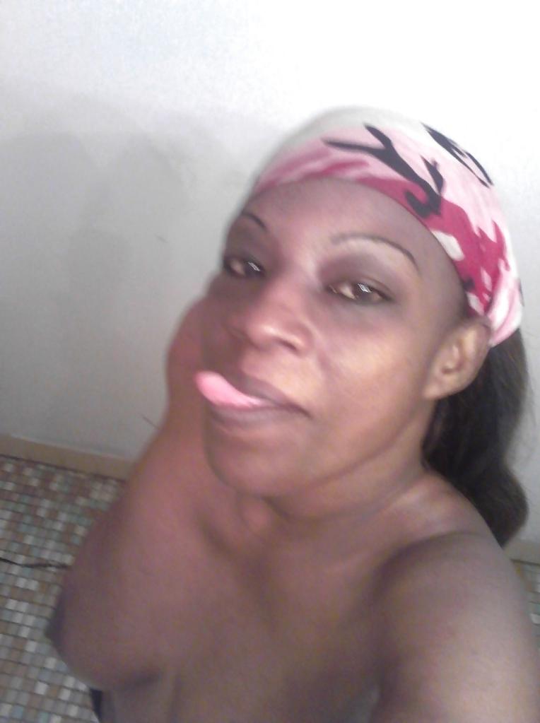 25P Big Natural Silicone-free Boobs! (Ebony MILF)