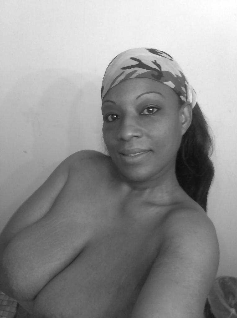 25P Big Natural Silicone-free Boobs! (Ebony MILF)