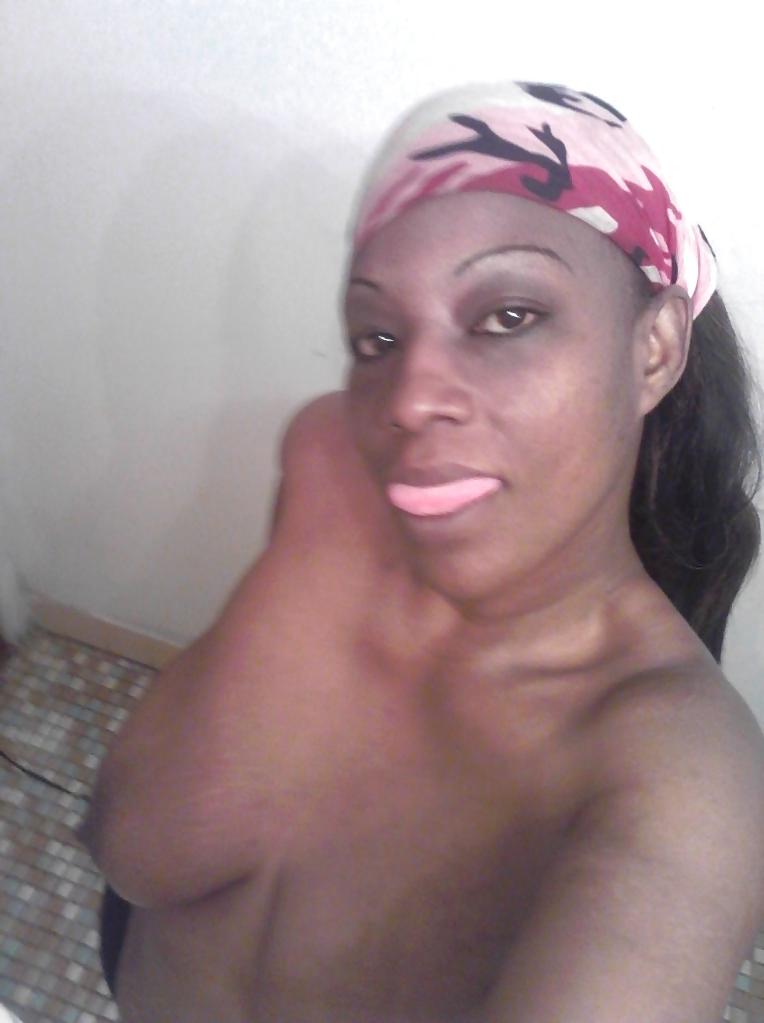 25P Big Natural Silicone-free Boobs! (Ebony MILF)