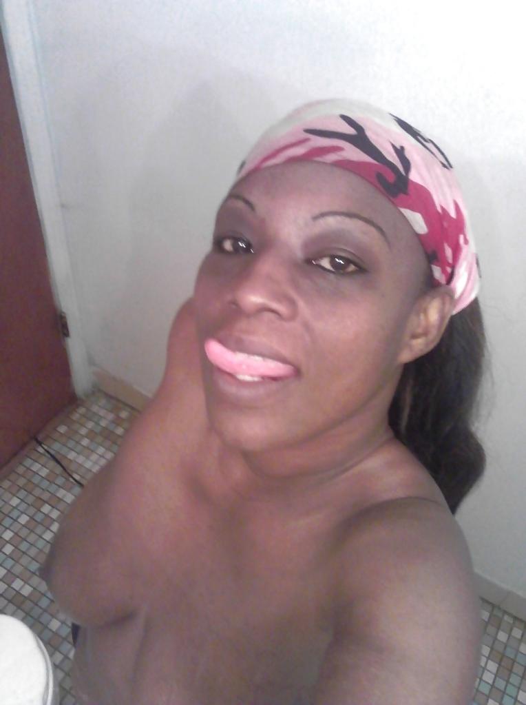 25P Big Natural Silicone-free Boobs! (Ebony MILF)
