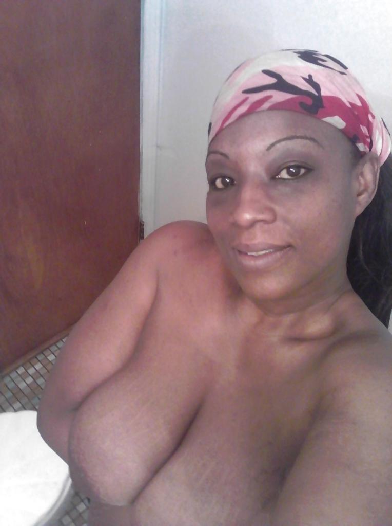 25P Big Natural Silicone-free Boobs! (Ebony MILF)