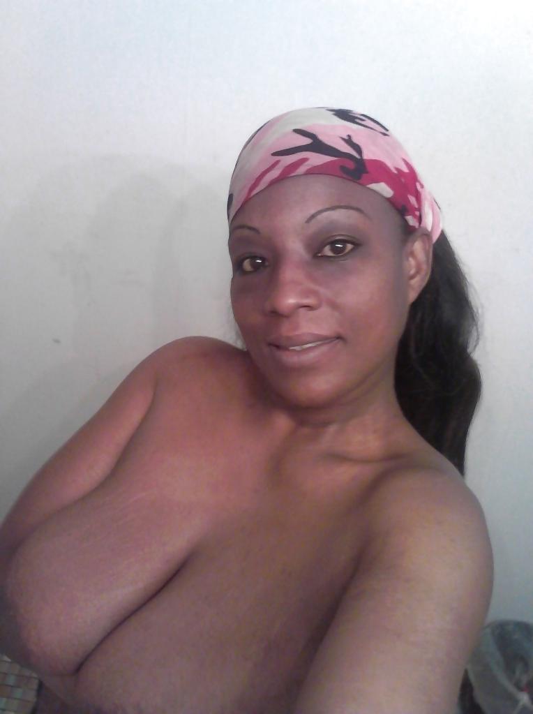 25P Big Natural Silicone-free Boobs! (Ebony MILF)