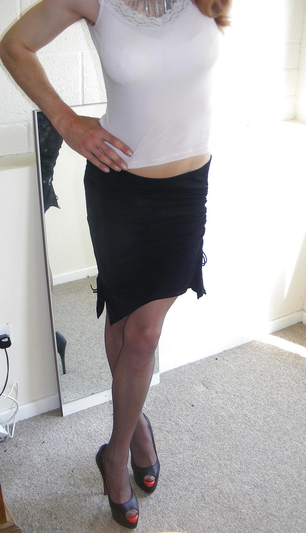 25P Secretary wearing heels