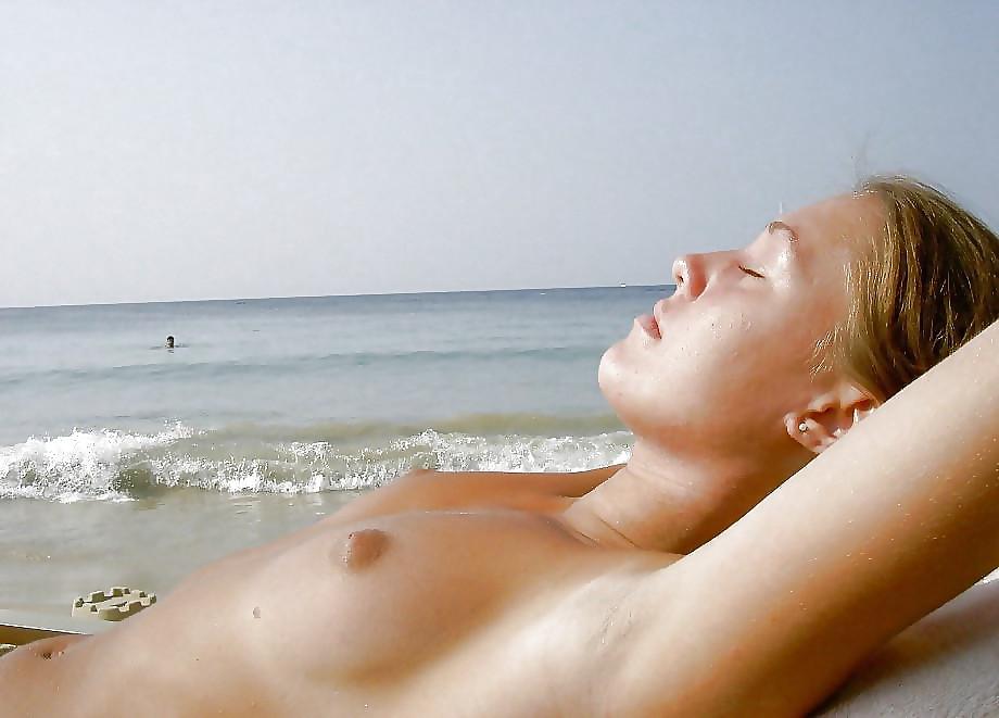25P Hot mermaids and beach bunnies +more outdoor VIII
