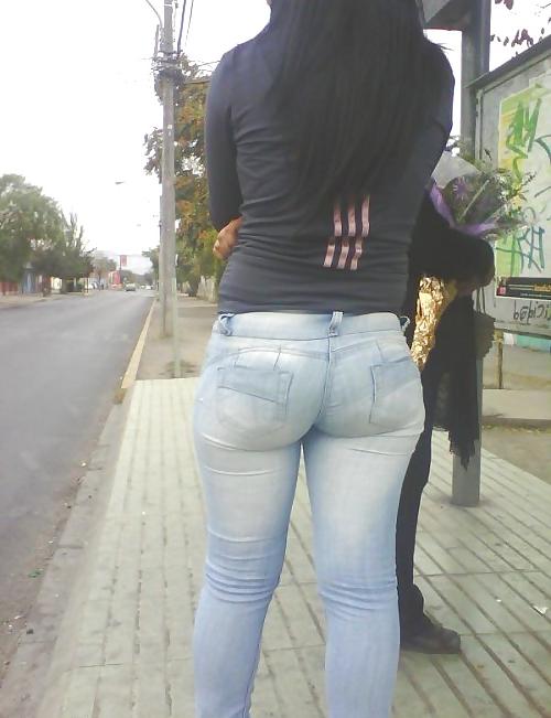 25P Girls in tight pants 23