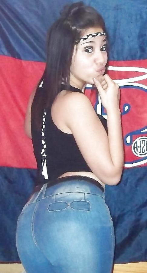 25P Girls in tight pants 23