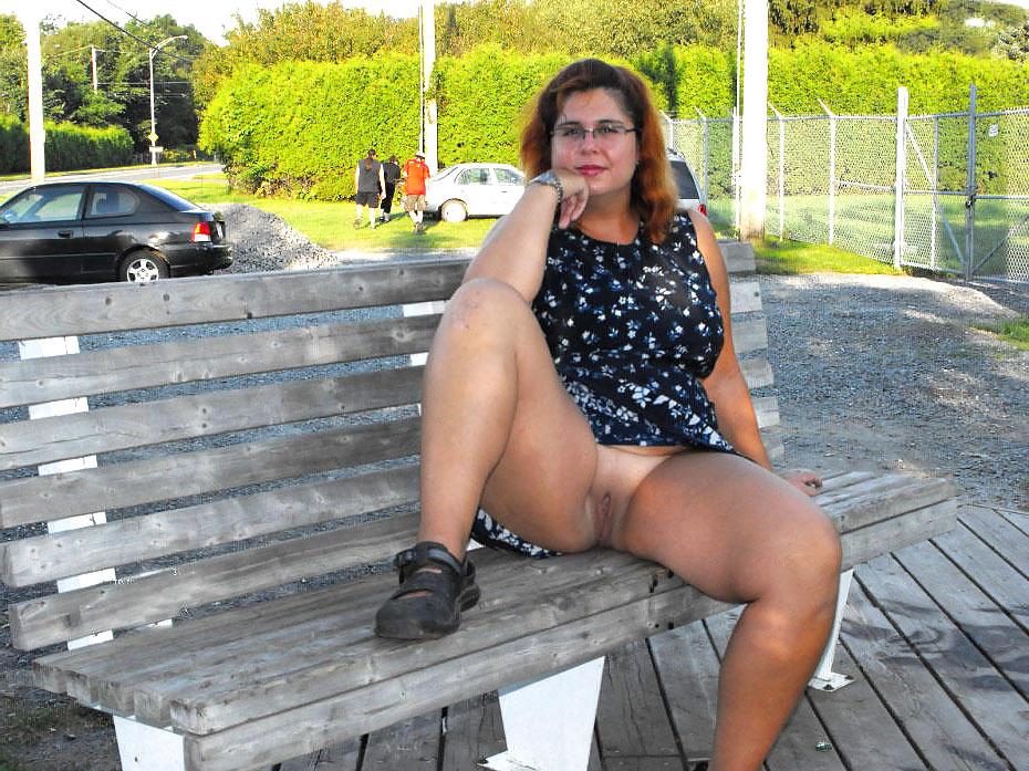 25P MILF flashing - 8