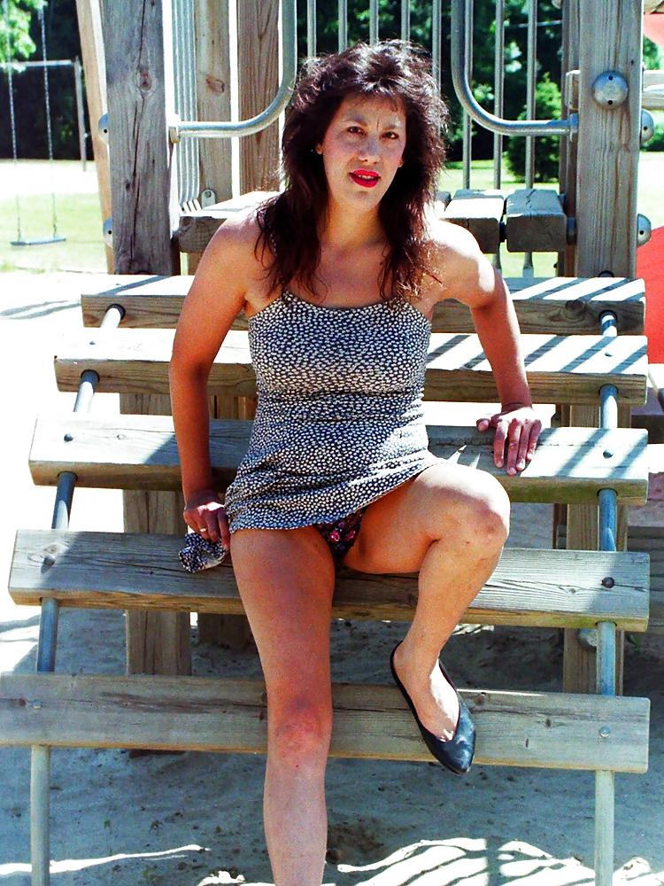 25P Ex wife Flashing in a park