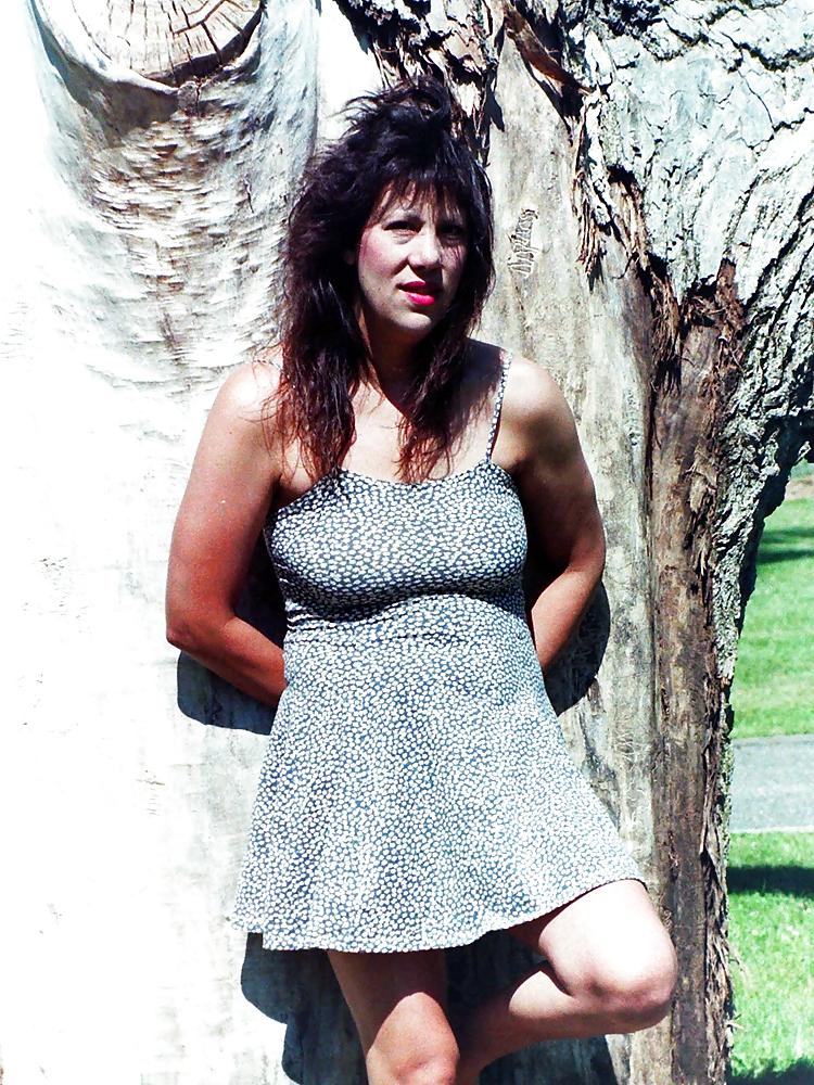 25P Ex wife Flashing in a park