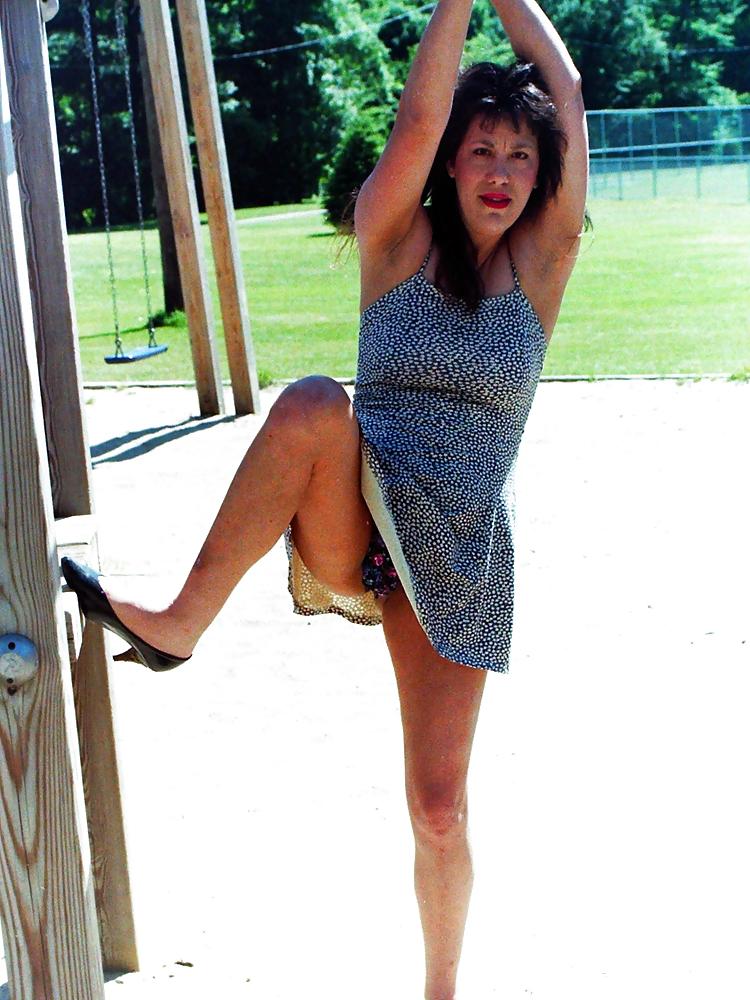 25P Ex wife Flashing in a park