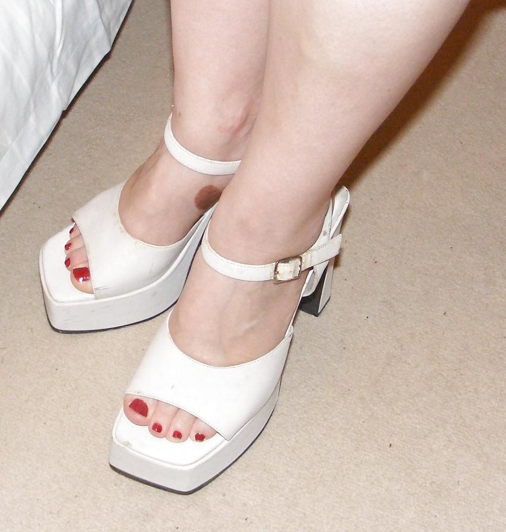 25P Slutty secretary in white knickers and platforms