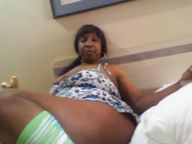 25P Nessa - Busty Ebony Woman
