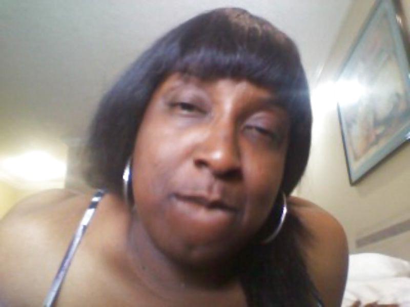 25P Nessa - Busty Ebony Woman