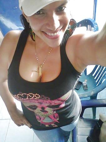 25P TETAS GRANDES  LATINAS... BIGS TITS