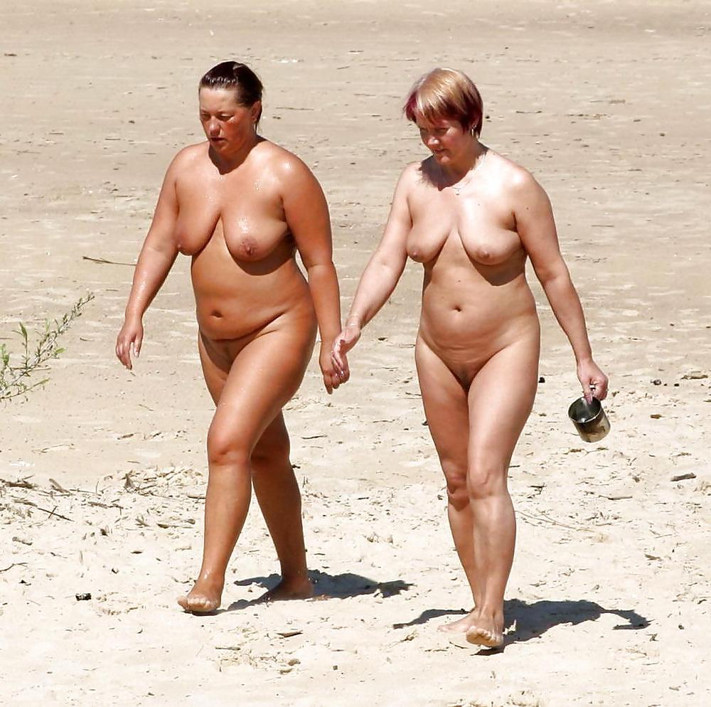 25P I love getting laid at the beach