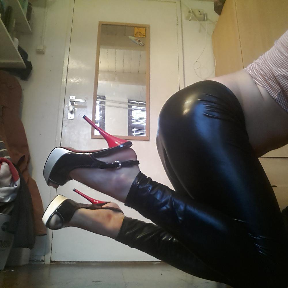 4P Teen Tgirl in sexy leather leggings and high heels