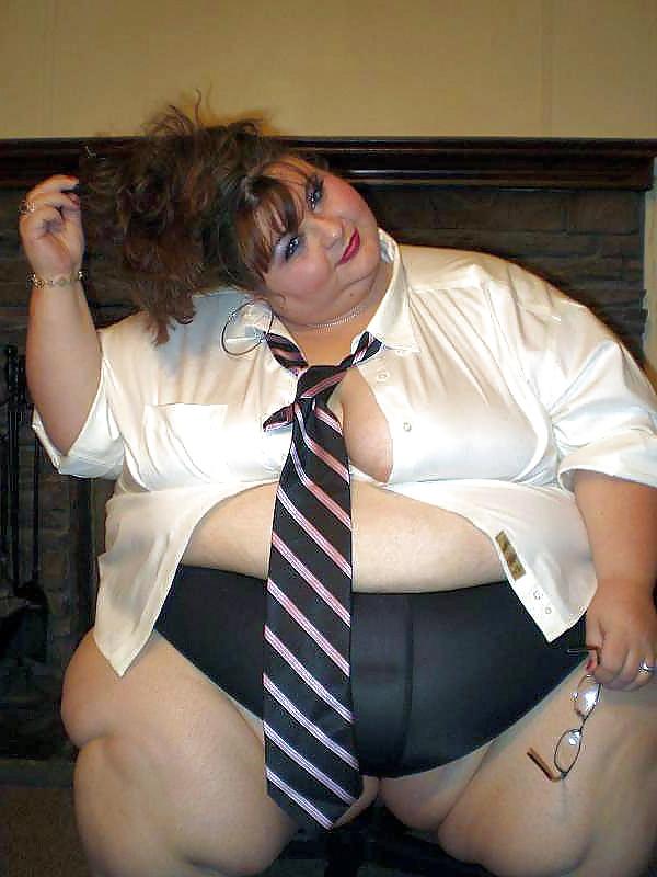 22P Ssbbw secretary don't want to work