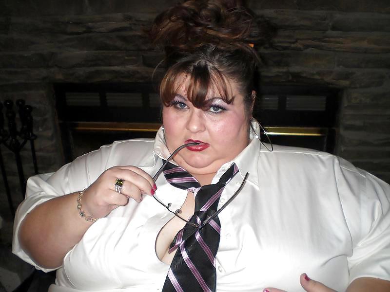 22P Ssbbw secretary don't want to work