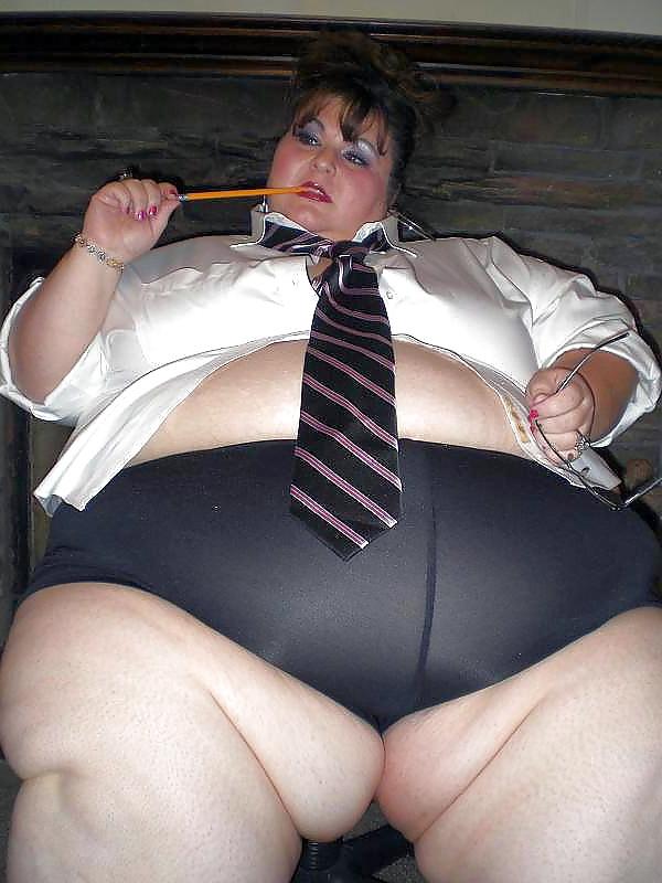 22P Ssbbw secretary don't want to work