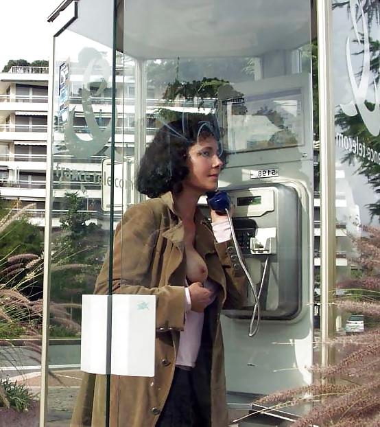 25P Flashing In A Phone Booth
