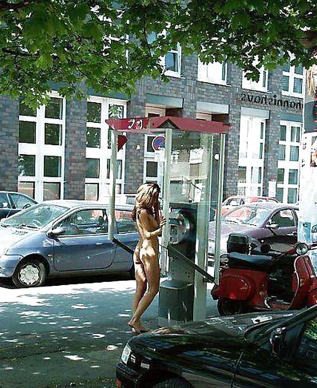 25P Flashing In A Phone Booth