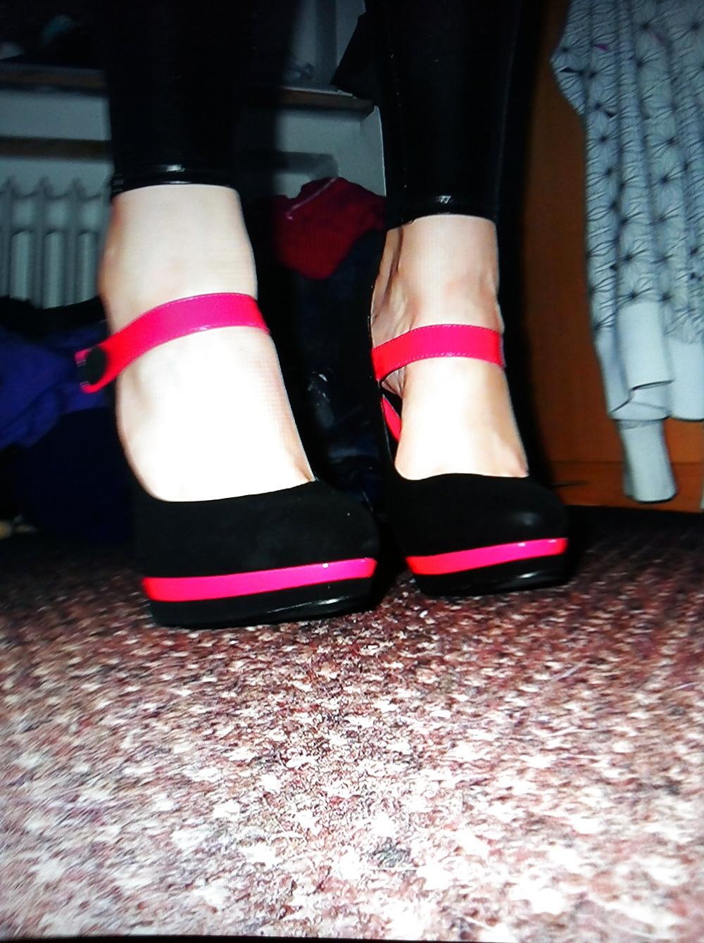 22P Meine Langen Beine mit Nylon und High Heels