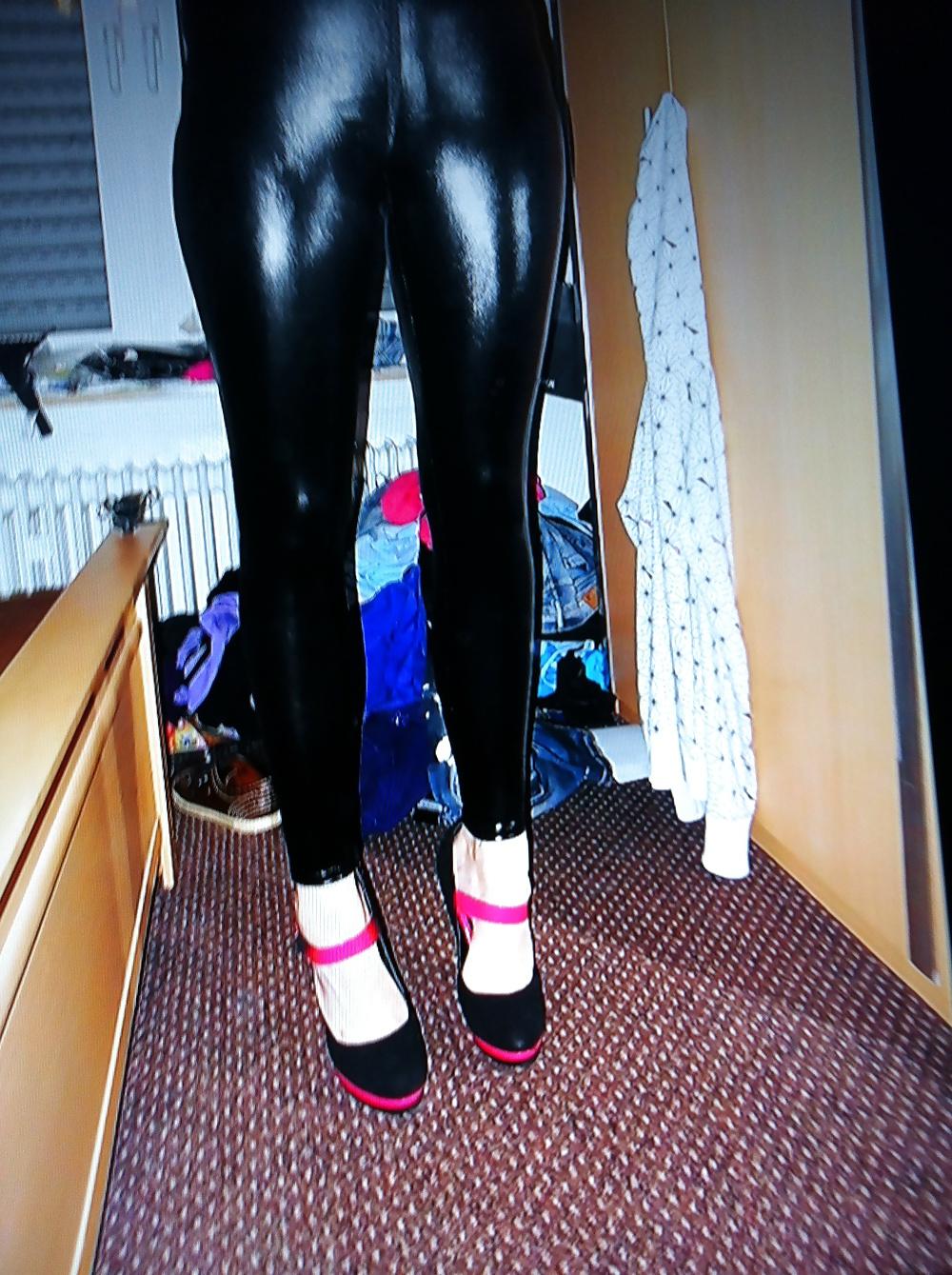 22P Meine Langen Beine mit Nylon und High Heels