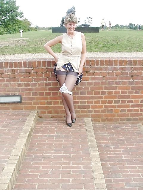 21P Naughty sara outdoor flashing