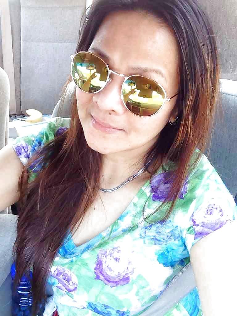 15P Asian milf
