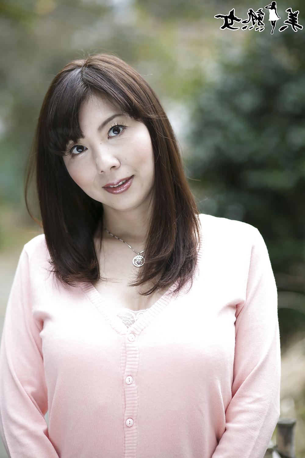 25P SEXY Kimika Ichijo (MILF) 1