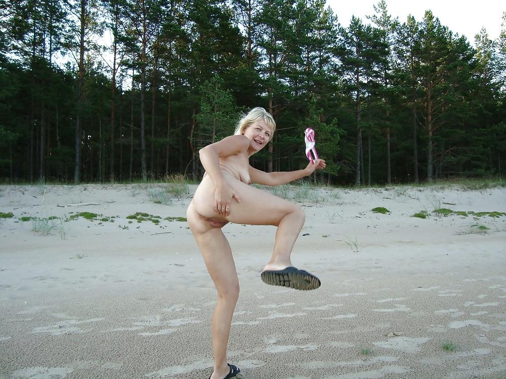 25P Mature women on the beach - 22