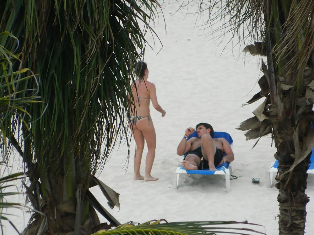 25P Sneaky beach shots part 2 - beach ass