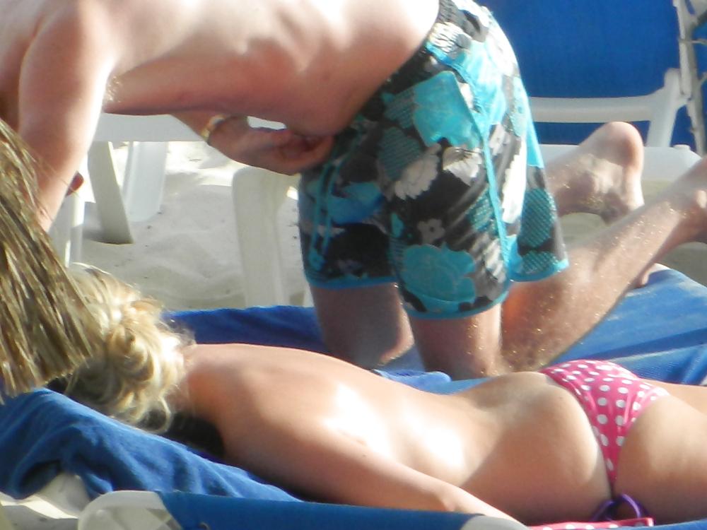 25P Sneaky beach shots part 2 - beach ass