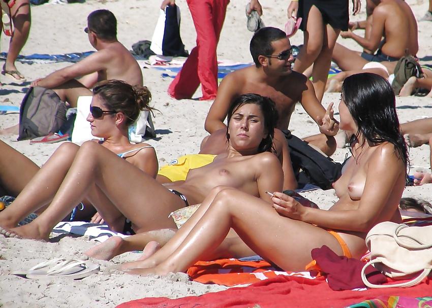 25P Which Girl Do You Want To Fuck? (G42 - Beach Special) 