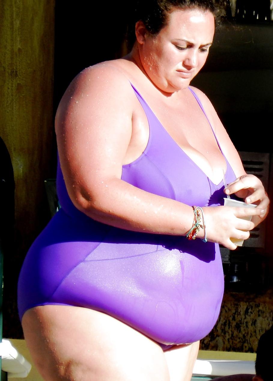 22P Beach boobs milfs and grannies 4
